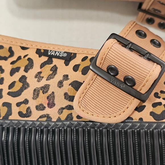 VANS Mary Jane Creeper Shoe in Leopard Brown/Black Size M11.5/W13